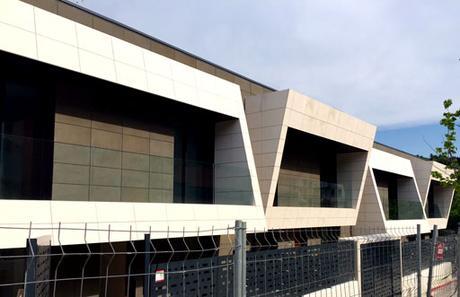 NUEVAS IMÁGENES DE OBRA DE LAS VIVIENDAS ADOSADAS DISEÑADOS POR A-CERO EN PAMPLONA