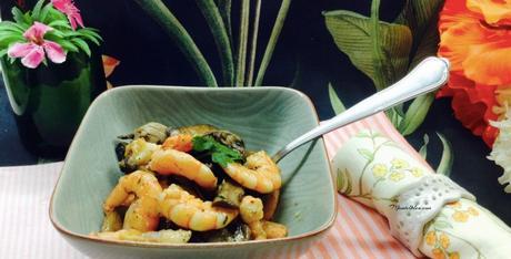 Ensalada de champiñones y langostinos al ajillo