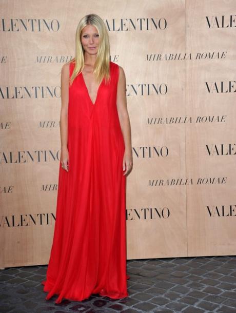 Gwyneth Paltrow & Valentino presentan: la mujer de rojo