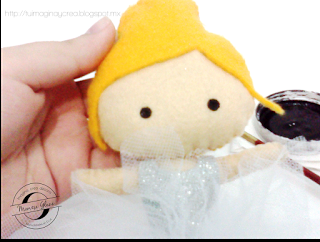 ¿Como hacer muñequitas de fieltro?