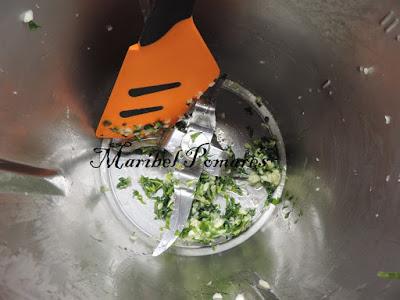 Pollo con patatas a la importancia.