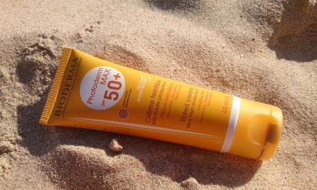 Photoderm Max SPF50+ de Bioderma, crema protectora con color que no se cuartea Photoderm Max SPF50+ de Bioderma, crema protectora con color que no se cuartea