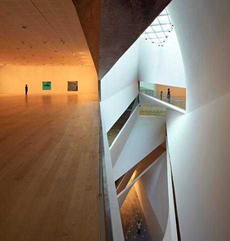 Museo Amir de Arte de Tel Aviv, por Preston Scott Cohen