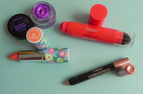 Deborah: Este verano, a todo color...a toda textura Deborah: Este verano, a todo color...a toda textura