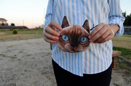 Camisa rayas y monederos de gatos!!!