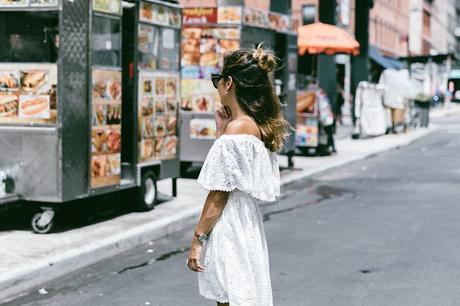 New_York-Off_The_Shoulders-Lace_Dress-Chicwish-Outfit-Wavy_Hair-Outfit-Street_Style-White_Dress-Collage_VIntage-4