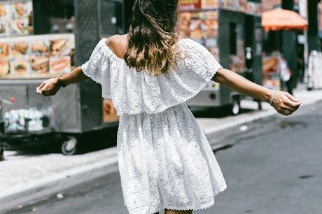 New_York-Off_The_Shoulders-Lace_Dress-Chicwish-Outfit-Wavy_Hair-Outfit-Street_Style-White_Dress-Collage_VIntage-3