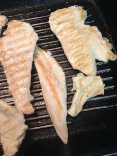 PECHUGAS DE POLLO CON SALSA DE PLATANO Y MOSTAZA