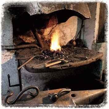 RESEÑA: Forjada en Cobre.