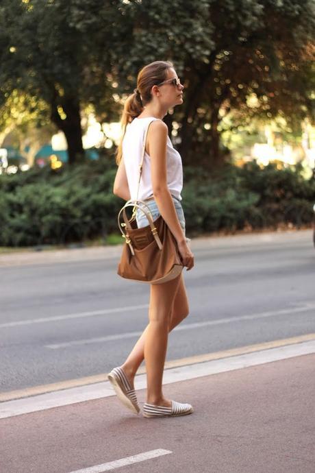 ¡Buenas noches!Como ya os dije voy a publicar más a menud... ¡Buenas noches!Como ya os dije voy a publicar más a menud...