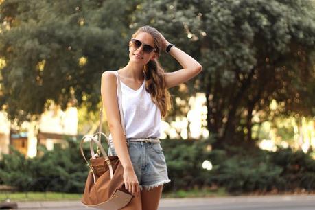 ¡Buenas noches!Como ya os dije voy a publicar más a menud... ¡Buenas noches!Como ya os dije voy a publicar más a menud...