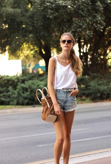 ¡Buenas noches!Como ya os dije voy a publicar más a menud... ¡Buenas noches!Como ya os dije voy a publicar más a menud...