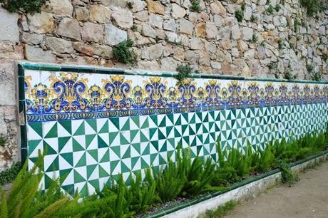 Planes con encanto en Barcelona para disfrutar del verano en familia 14 Lugares con encanto planes con encanto Barcelona en familia Jardines de Laribal Font del gat montjuïc