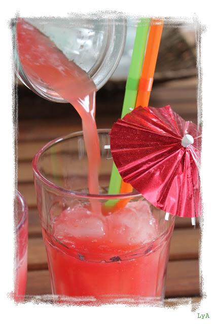 Limonada de sandía... para brindar por Totoro y para el Reto Color y Sabor de Temporada