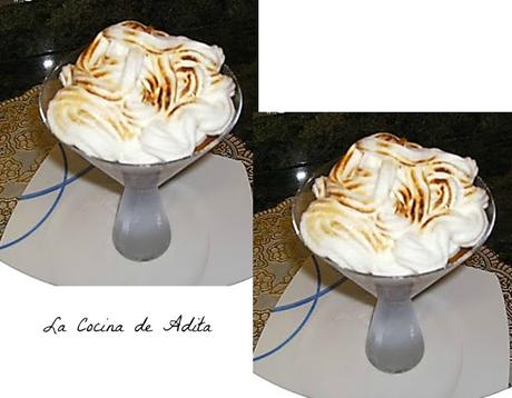 Copa de frutas, y helado