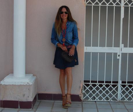 tOTAL dENIM + rOLLITO éTNICO¡  #nOUNIFORMES