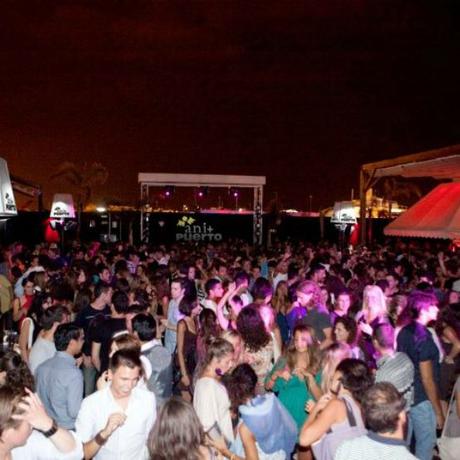 Las ánimas del puerto