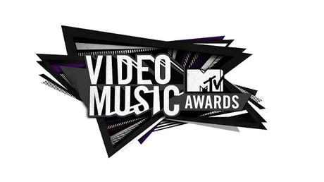Artistas nominados premios MTV VMA 2015