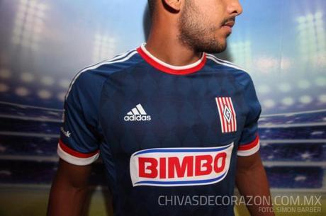 Chivas vs América: ¿qué equipo presentó un mejor uniforme para el Apertura 2015?