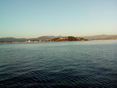 El libro del frío + Atardecer en la Ría de Vigo