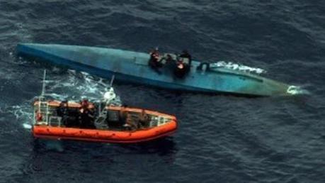 Detienen submarino en altamar. Crédito: Guardacosta de Estados Unidos.