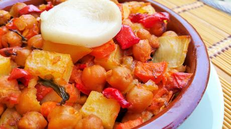 Salteado de garbanzos, patatas y bok choy