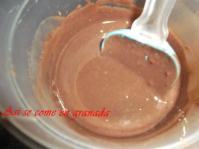 Helado de chocolate cremoso