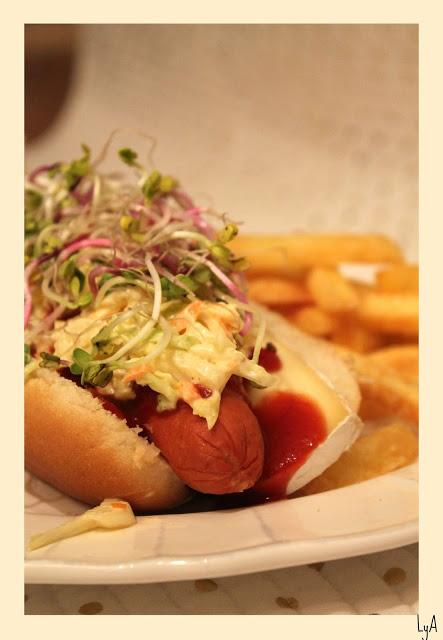 Perritos guarrindongos... fast food de la buena.