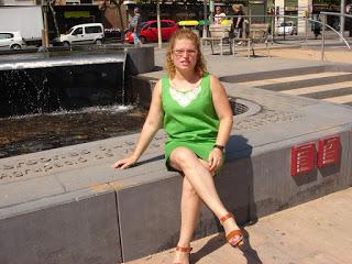 DE PIQUE Y CON BORDADO