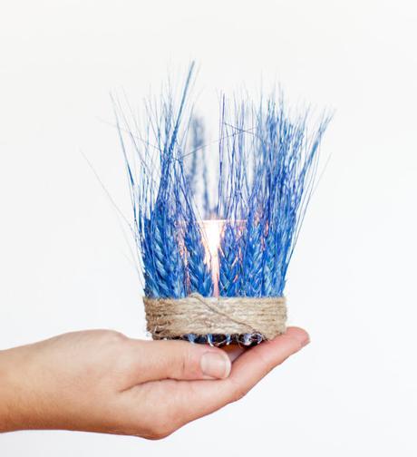 DIY: Portavelas con espigas en azul