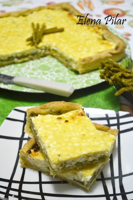 Coca de espárragos verdes