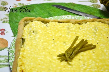 Coca de espárragos verdes