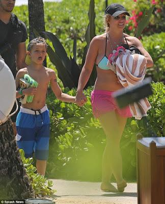 Britney Spears, vacaciones en Hawai con sus hijos