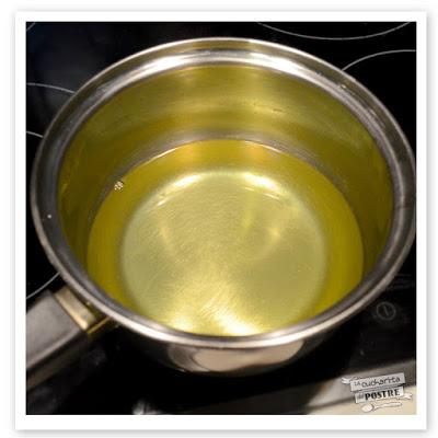 TARTA MOUSSE DE PIÑA COLADA SIN HORNO / NO-BAKE PINA COLADA MOUSSE CAKE