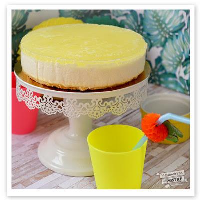 TARTA MOUSSE DE PIÑA COLADA SIN HORNO / NO-BAKE PINA COLADA MOUSSE CAKE