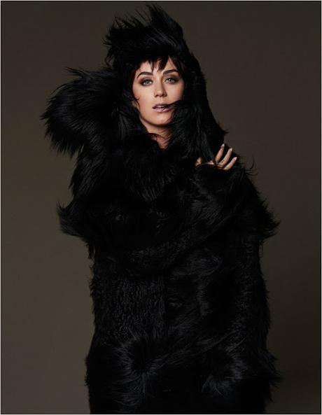 Katy Perry muestra sus increíbles curvas para la editorial de Vogue Japón