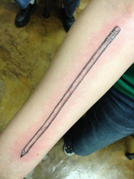 10 curiosos tatuajes de lápices