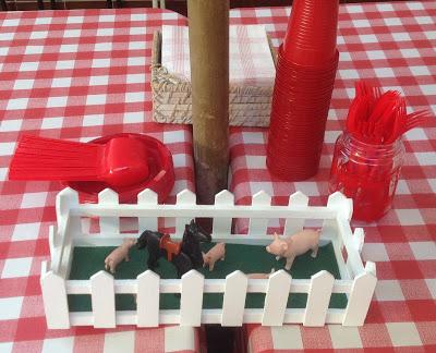 LA GRANJA DE IRENE Y EVELYN