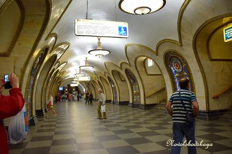 Crucero Noches Blancas, Moscú II. El  Metro