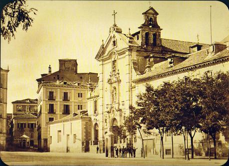 Fotos antiguas: Por la calle de Alcalá…