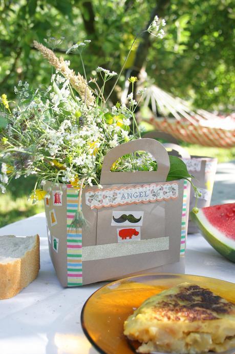 Decorar en familia_Taller de Creactividad: Diy cesta de picnic de cartón11