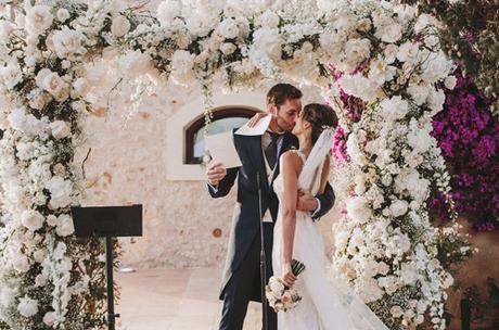 Bodas para el recuerdo: Helen Lindes y Rudy Fernández En el altar
