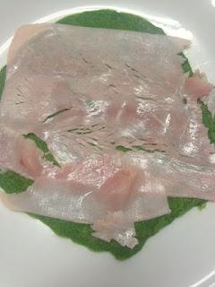 CREPS DE ESPINACAS, RICOTTA Y JAMÓN DULCE