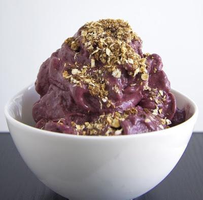 Receta Qikely: Taza de Açai y Granola