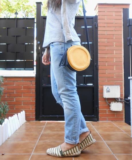 ESPADRILLES + JEANS