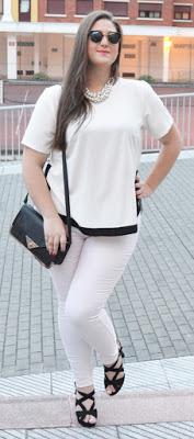 Outfit of the Day ~ ¡Salgamos por ahí! - Jeggins + Lacitos