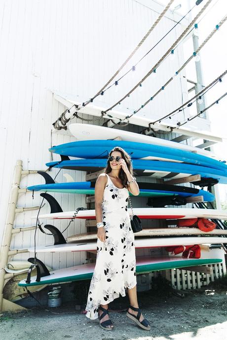 Revolve_In_The_Hamptons-Privacy_Please_Dress-Floral_Print-Black_Espadrilles-Chanel_Bag-Outfit-Street_Style-Pop_Up_Revolve-Collage_Vintage-6