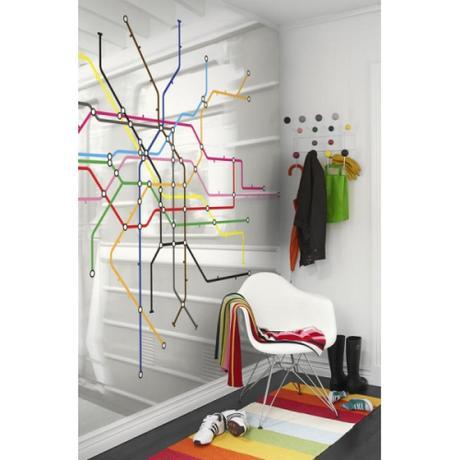 Decoración urbana inspirada en las líneas de metro Decoración urbana inspirada en las líneas de metro