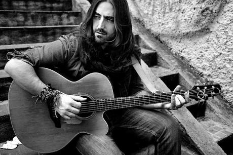 Andrés Suarez, un nuevo poeta a la guitarra...