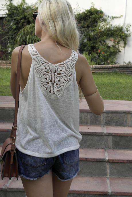 CROCHET BACK